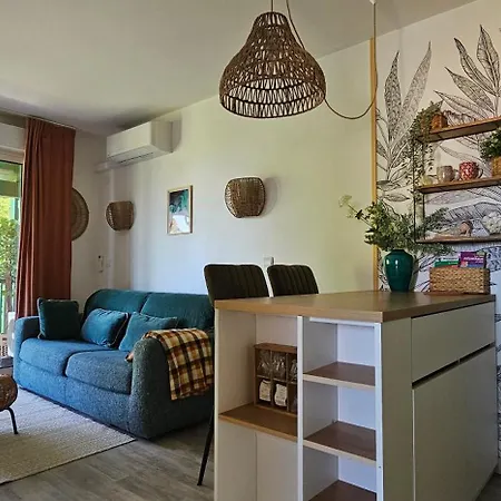 Pause Luzienne A Deux Pas De La