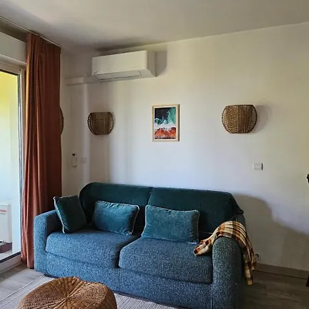 Pause Luzienne A Deux Pas De La * Saint-Jean-de-Luz